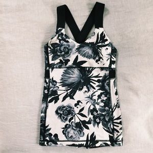 Lululemon workout top